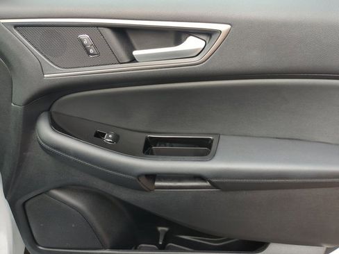 Used 2020 Ford Edge SEL w/ Convenience Package image 25