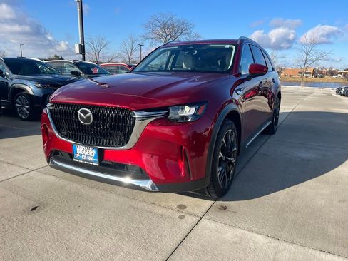Used 2024 MAZDA CX-90 Plug-In Hybrid w/ Premium Pkg image 4