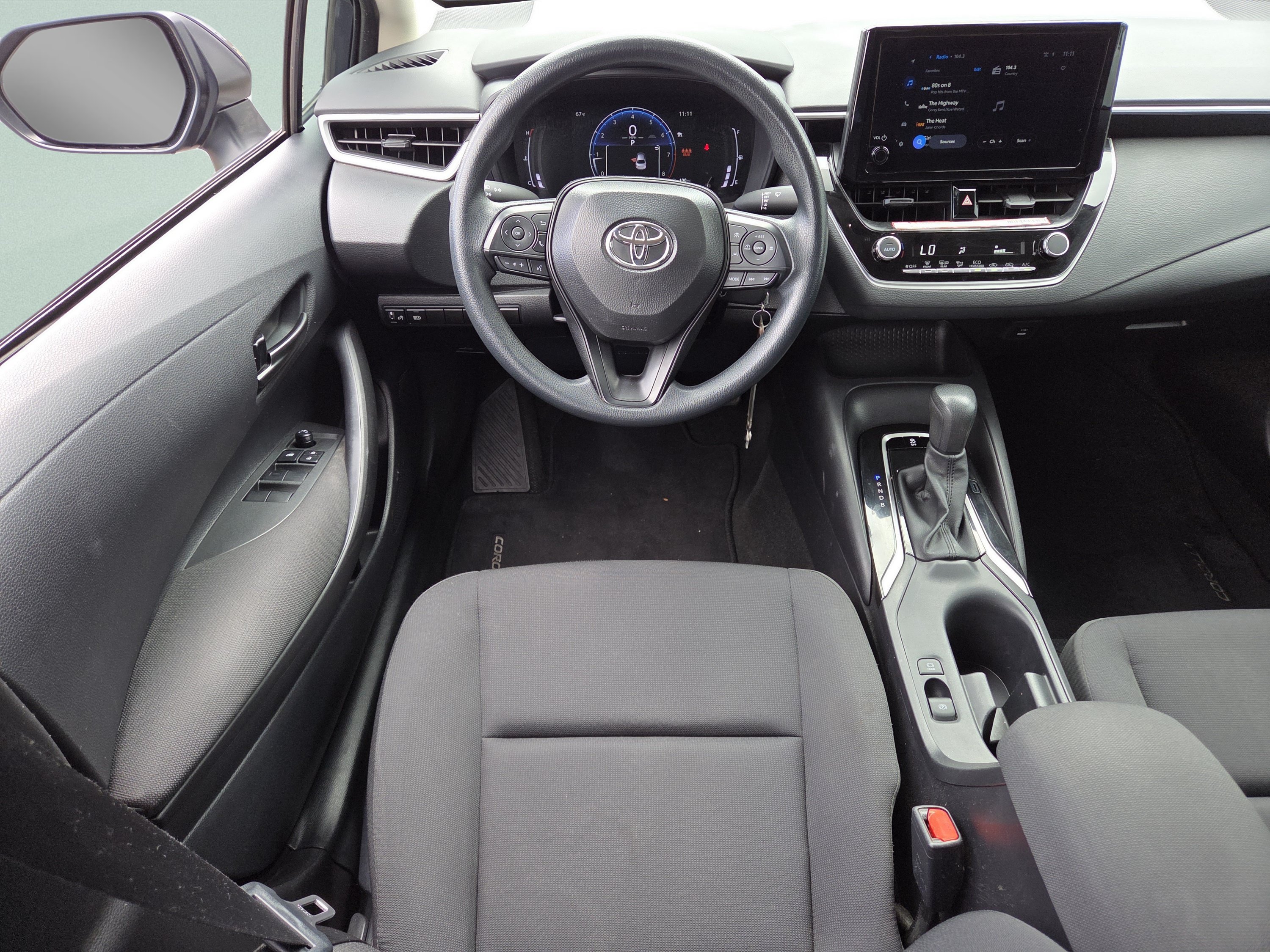 Used 2026 Toyota Corolla LE w/ Carpet Mat Package (TMS) FWD image 4