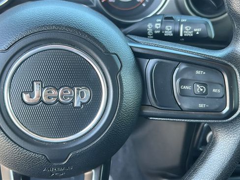 Used 2019 Jeep Wrangler Unlimited Sport AWD/4WD image 20