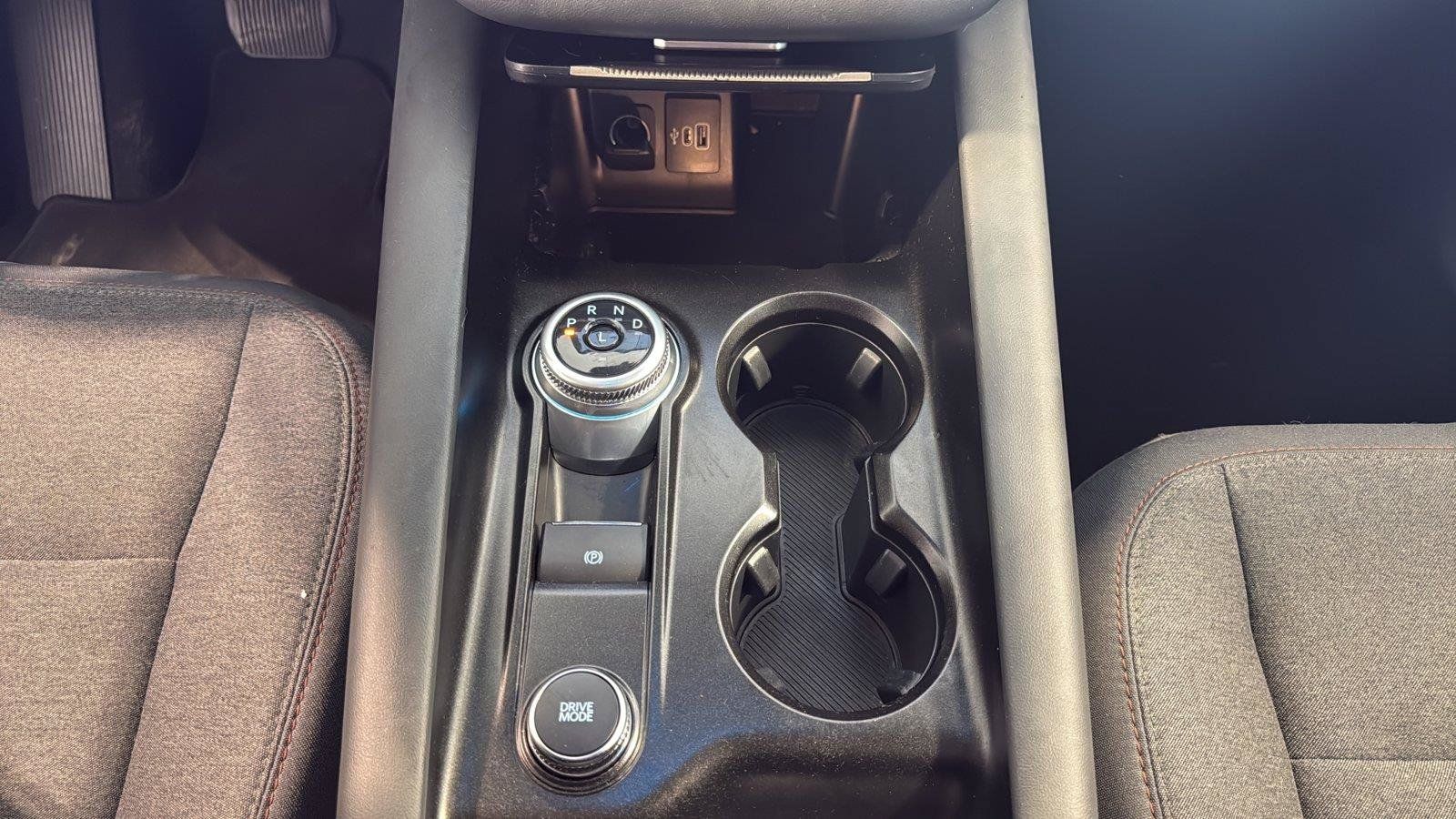 Certified 2025 Ford Explorer Active AWD/4WD image 23