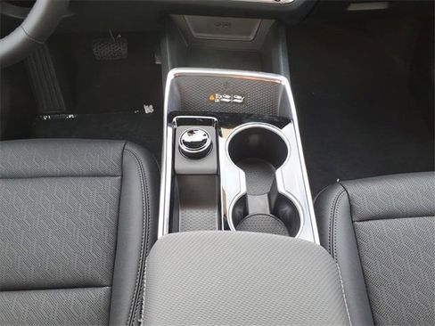 New 2026 Chevrolet Equinox LT w/ Convenience Package II image 17