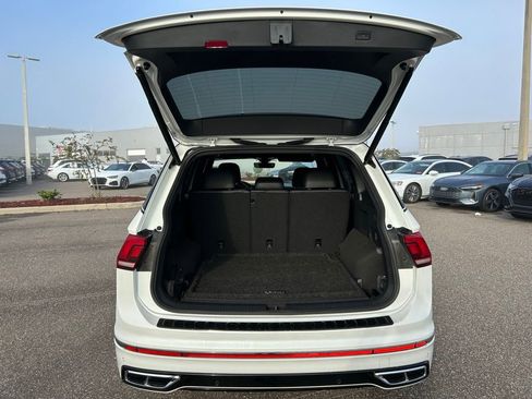 Used 2024 Volkswagen Tiguan SEL R-Line image 62