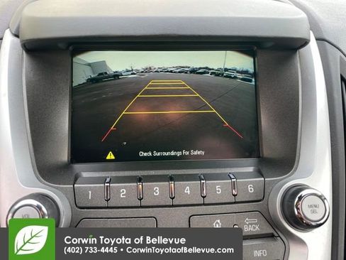 Used 2017 Chevrolet Equinox LT w/ Convenience Package image 19