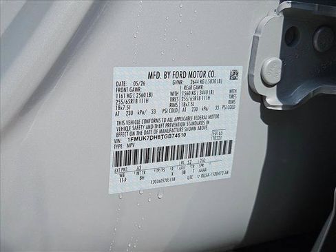 New 2026 Ford Explorer Active RWD image 16