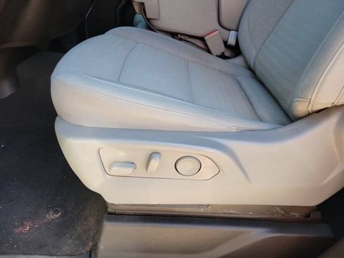Used 2024 GMC Sierra 1500 SLE w/ Preferred Package AWD/4WD image 5