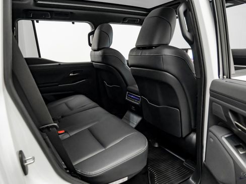 Used 2025 Lexus GX 550 w/ Accessory Package (2T) image 77