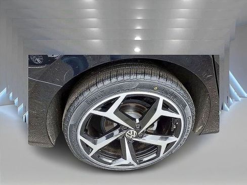 Certified 2021 Volkswagen Passat 2.0T R-Line image 7