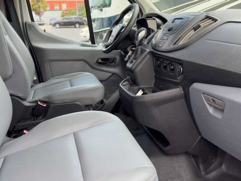Used 2018 Ford Transit 250 148 Medium Roof RWD image 10