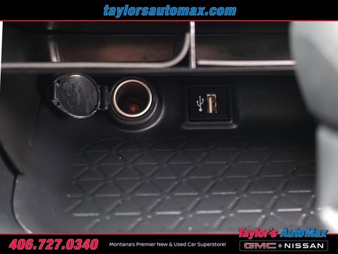 Used 2024 Toyota RAV4 XLE w/ Convenience Package AWD/4WD image 18