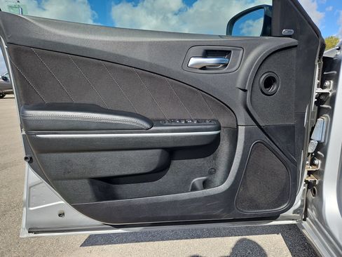 Used 2023 Dodge Charger SXT RWD image 11