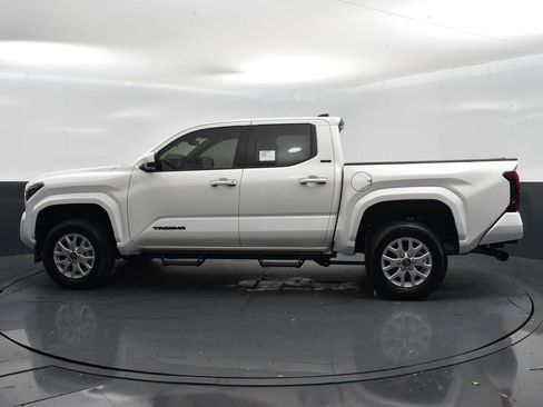 Used 2025 Toyota Tacoma SR5 RWD image 3