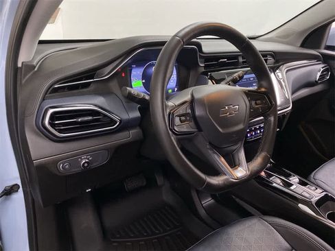 Used 2022 Chevrolet Bolt EUV Premier image 2