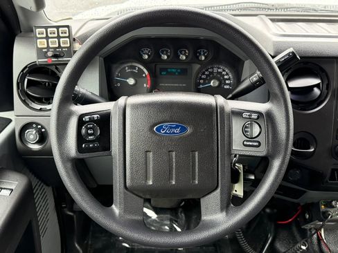 Used 2015 Ford F350 XL w/ Power Equipment Group image 9