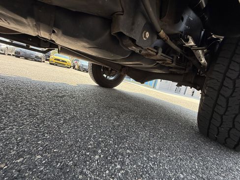 Used 2019 Toyota Tacoma SR w/ SX Package image 35