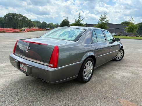 Used 2006 Cadillac DTS FWD image 5