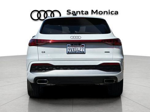 Used 2025 Audi Q5 Premium w/ Premium Plus AWD/4WD image 7