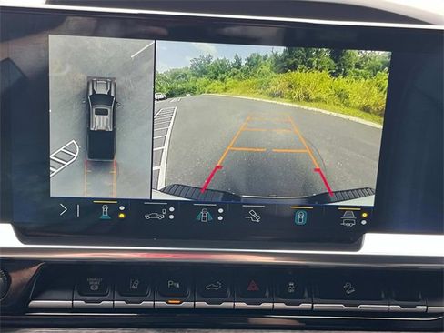 Used 2024 Chevrolet Silverado 2500 LTZ w/ LTZ Plus Package image 19