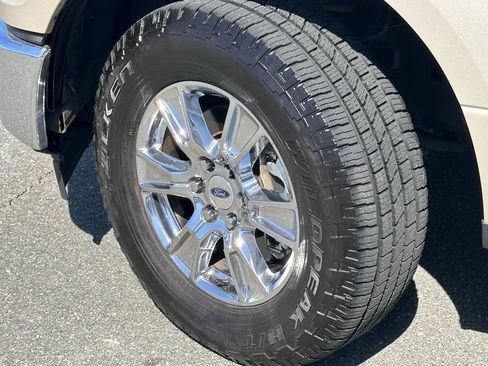 Used 2017 Ford F150 XLT w/ Equipment Group 302A Luxury image 40