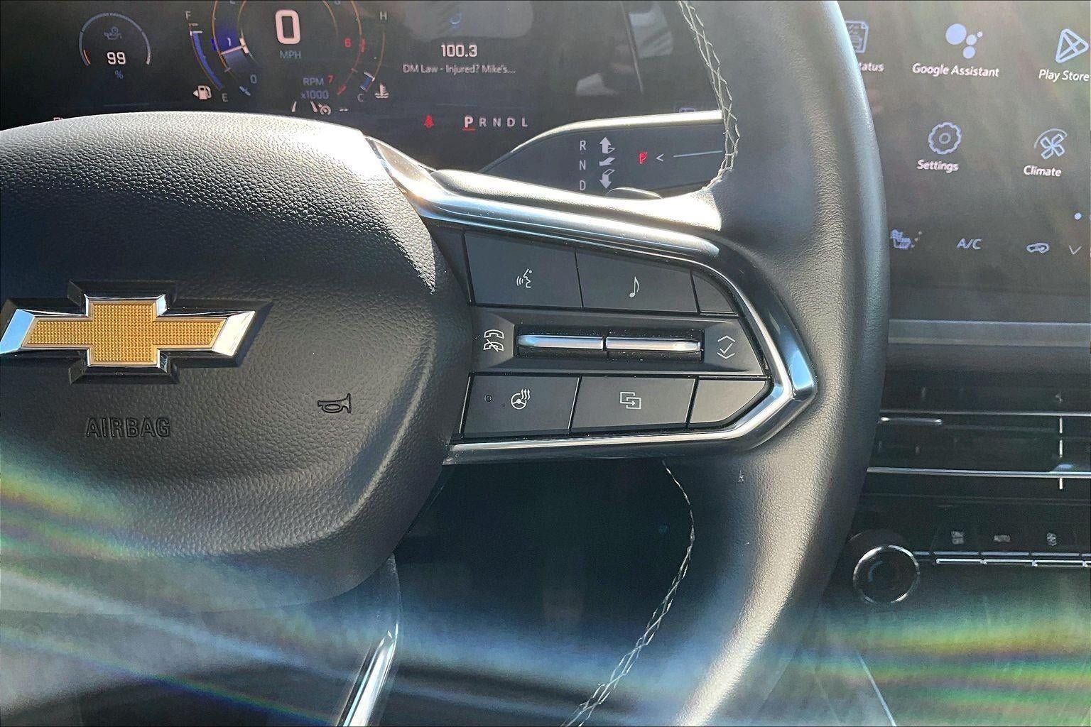 Used 2024 Chevrolet Traverse LT FWD image 9