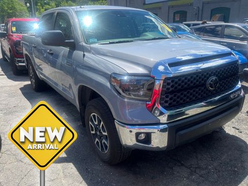 Used 2019 Toyota Tundra SR5 w/ TRD Off Road Package AWD/4WD image 1