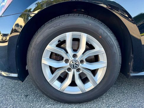Used 2016 Volkswagen Passat 1.8T S FWD image 15