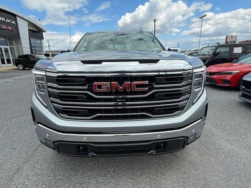 Used 2024 GMC Sierra 1500 SLT w/ SLT Premium Plus Package image 9