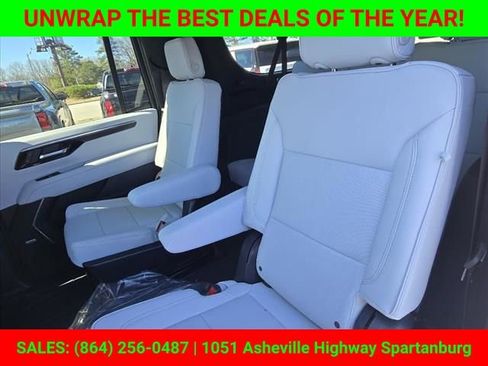 New 2025 Chevrolet Suburban Premier image 16