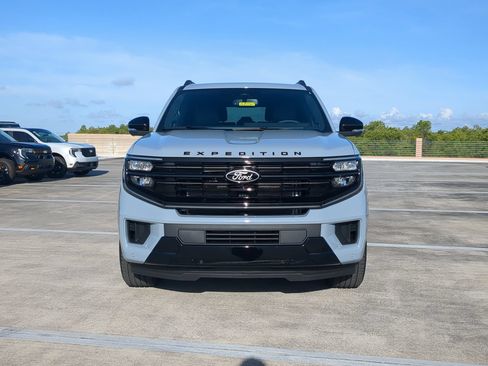 New 2026 Ford Expedition Max Platinum w/ Stealth Appearance Package AWD/4WD image 40