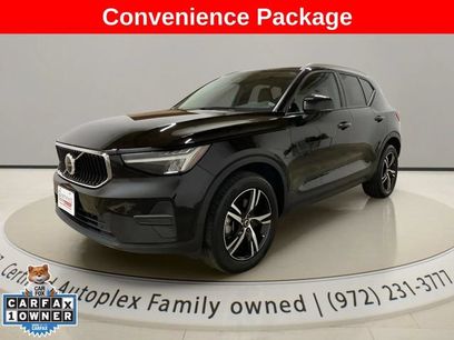 Used 2023 Volvo XC40 B4 Core w/ Convenience Package