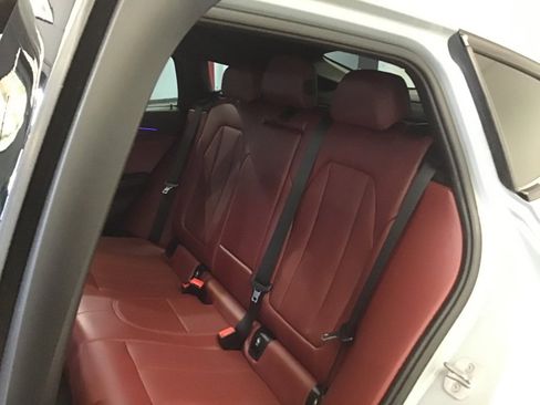 Used 2023 BMW X4 M40i w/ Premium Package image 13