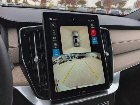 New 2026 Volvo XC90 T8 Plus w/ Protection Package Premier image 19