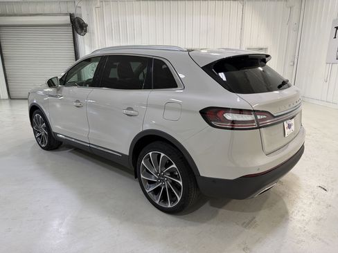 Used 2022 Lincoln Nautilus Reserve w/ Equipment Group 201A image 3