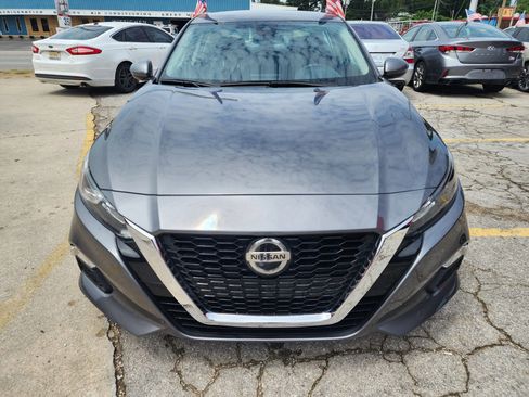 Used 2022 Nissan Altima 2.5 S image 2