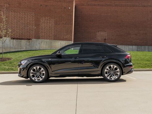 New 2026 Audi Q8 Premium Plus AWD/4WD image 6
