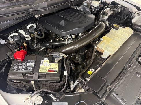 Used 2021 Ford F150 Lariat w/ Equipment Group 502A High AWD/4WD image 90