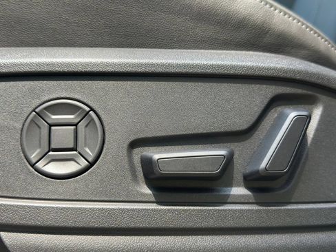 Certified 2025 Audi Q5 Premium w/ Premium Plus AWD/4WD image 38