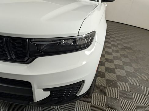 New 2025 Jeep Grand Cherokee L Limited w/ Black Appearance Package image 12