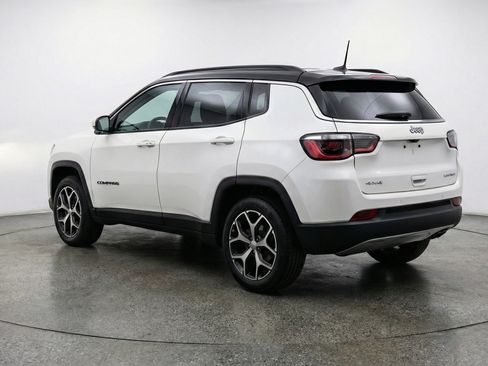 Used 2025 Jeep Compass Limited AWD/4WD image 6