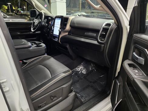 Used 2024 RAM 2500 Laramie AWD/4WD image 39