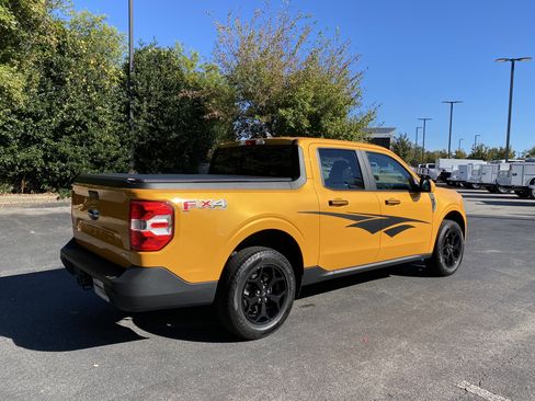 Used 2023 Ford Maverick Lariat w/ Equipment Group 500A Standard image 9