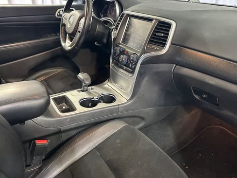 Used 2015 Jeep Grand Cherokee Altitude AWD/4WD image 18