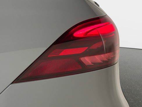 Used 2025 Mercedes-Benz GLE 350 4MATIC image 16