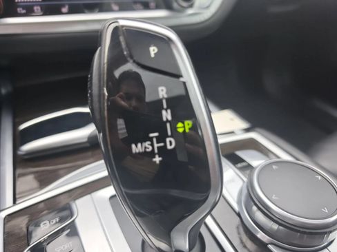 Used 2018 BMW ALPINA B7 xDrive AWD/4WD image 28