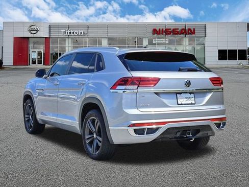 Used 2021 Volkswagen Atlas Cross Sport SE w/ Panoramic Sunroof Package FWD image 6