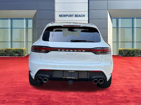 Used 2024 Porsche Macan S AWD/4WD image 10
