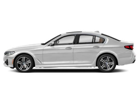 Used 2022 BMW 530i xDrive w/ Convenience Package AWD/4WD image 3