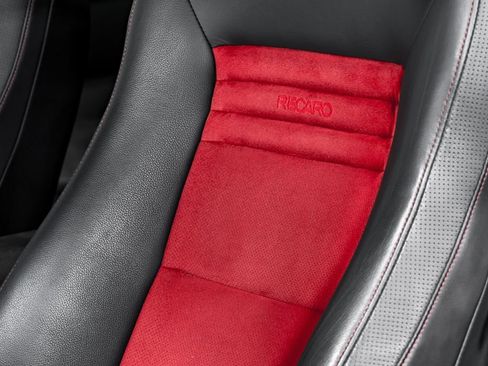 Used 2016 Nissan GT-R NISMO AWD/4WD image 19
