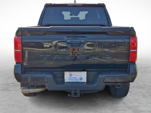 Used 2024 Toyota Tacoma TRD Off-Road AWD/4WD image 4