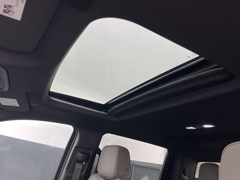 New 2026 Chevrolet Silverado 2500 ZR2 image 16